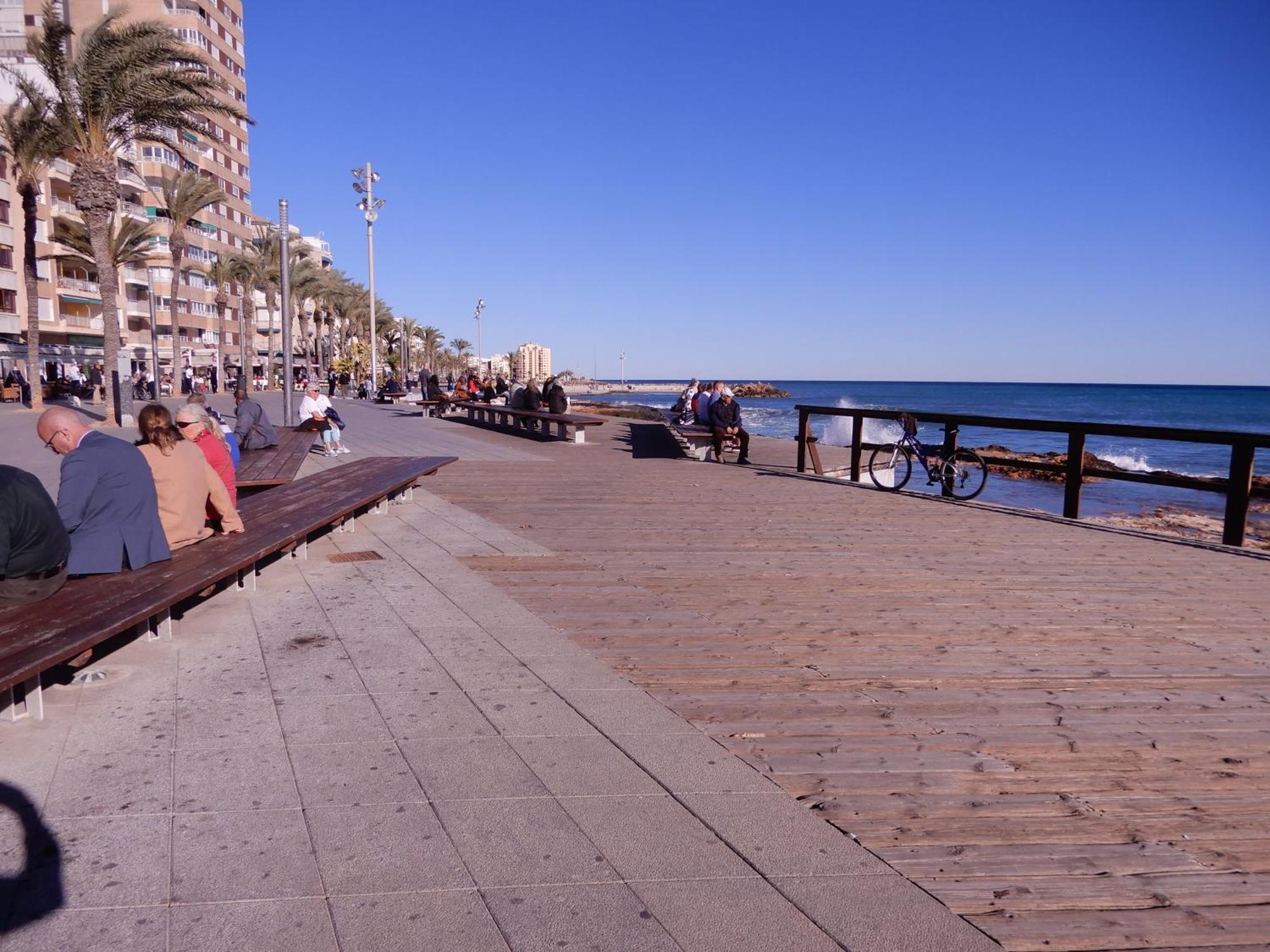 Edificio 1º Linea De Playa, En Paseo Maritimo De Torrevieja, Alicante, Costa Blanca Экстерьер фото